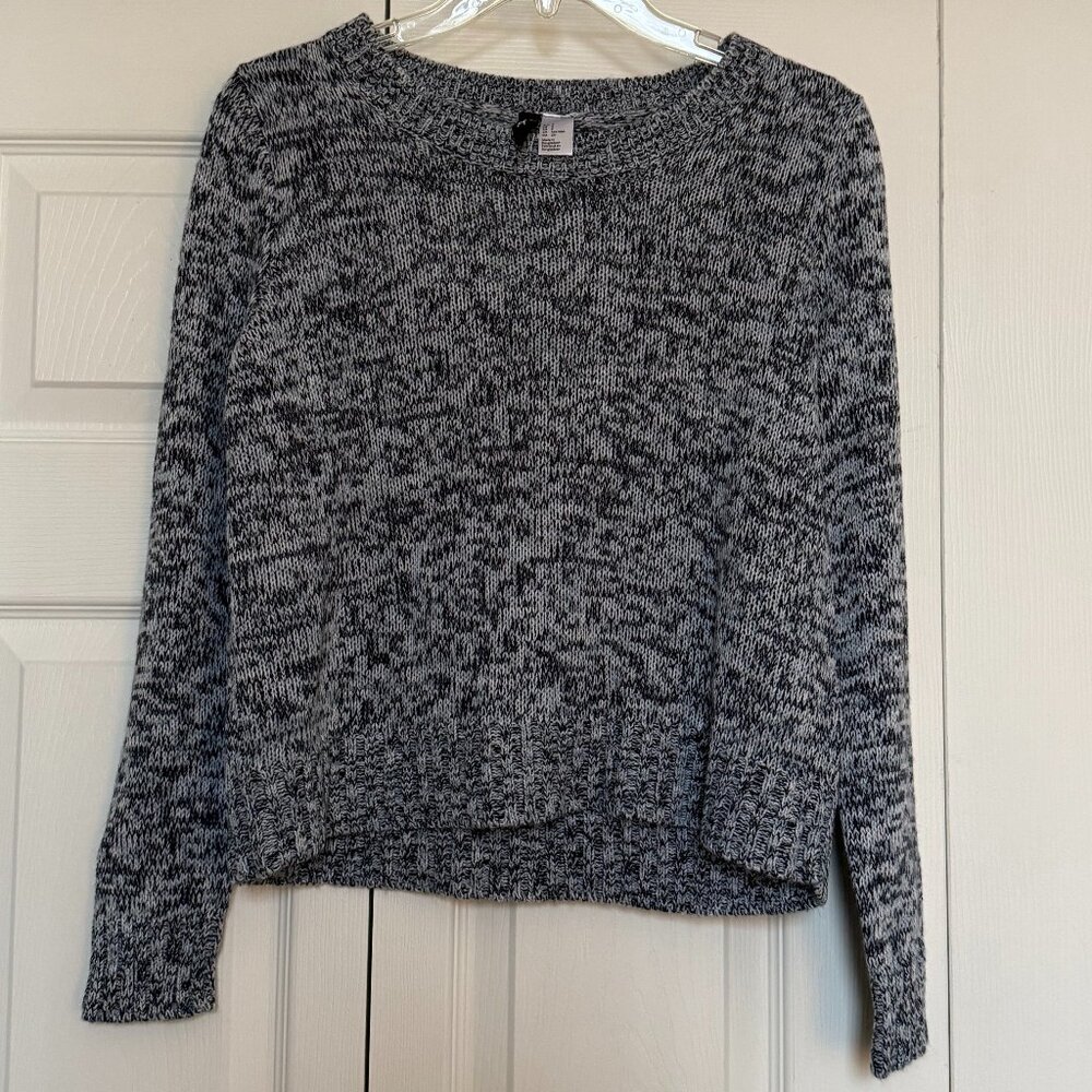 Divided H&M Crew Neck Grey Sweater Small Like New Condition